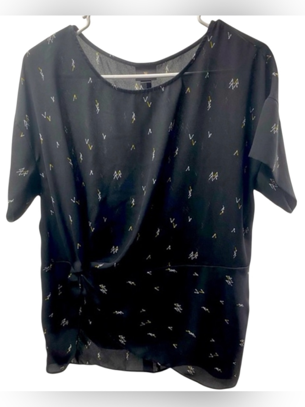 Worthington‎ Top Sheer Black Geometric Short Sleeve Scoop Neck Knotted Hem Sz M